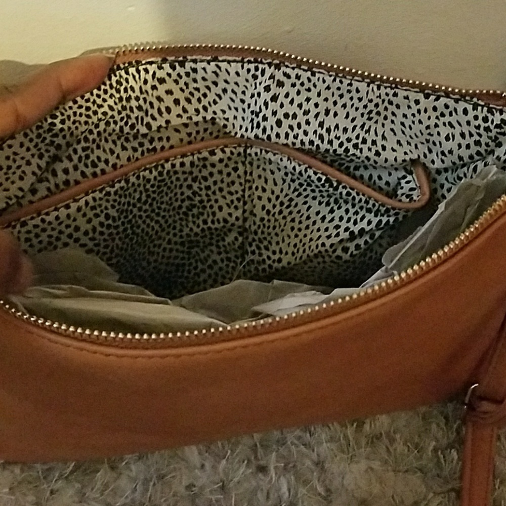 Crossbag - Picture 4 of 4